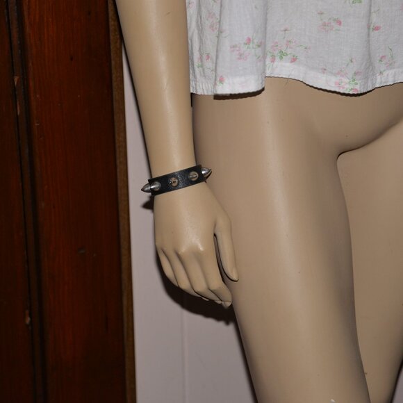 beauty love set grab bag misc lot junk drawer spike bracelet lotion heart bath - Picture 12 of 14